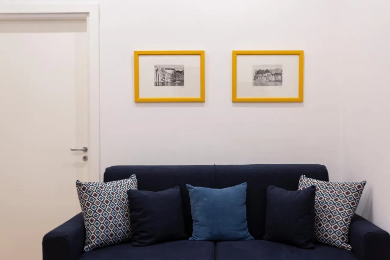 Eleonora Suites Nápoles Pensión