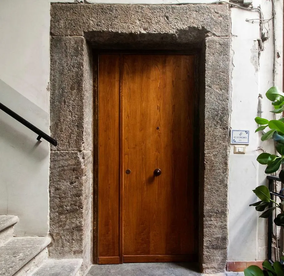 Eleonora Suites Nápoles 0*,  Italia